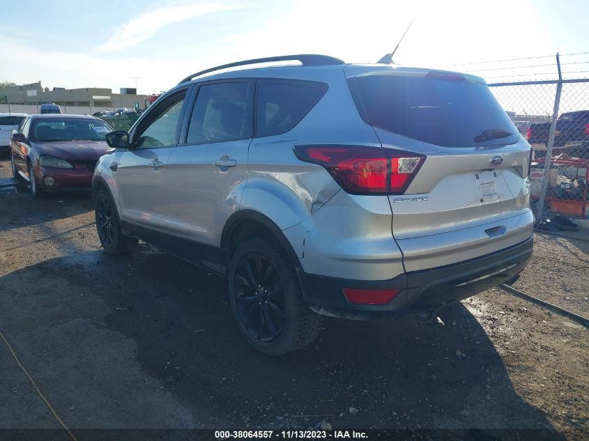 2019 FORD ESCAPE SE - 1FMCU9GD4KUC03883