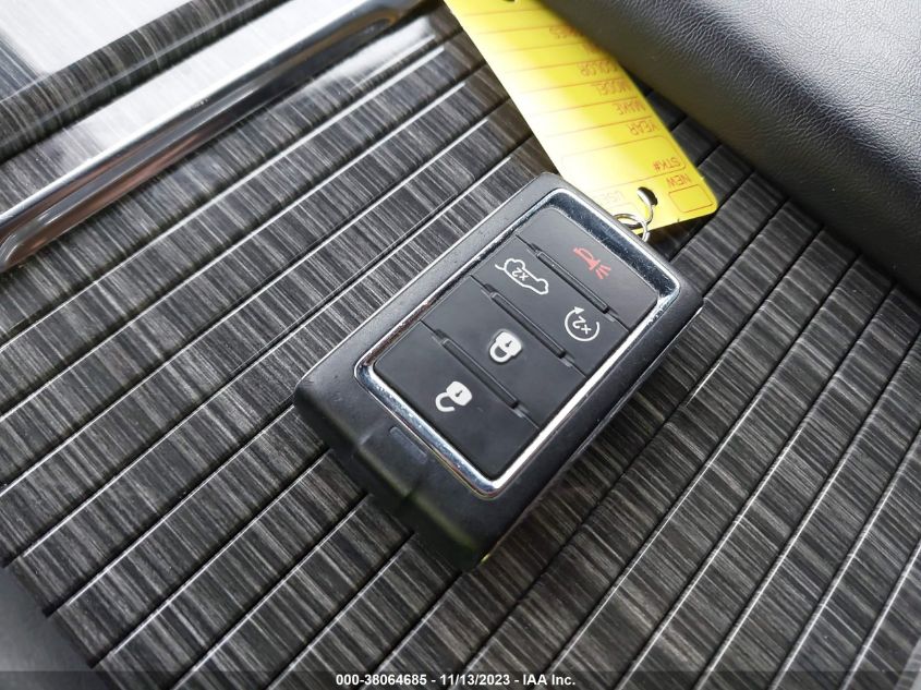 2022 JEEP WAGONEER SERIES II 1C4SJVBT2NS142551