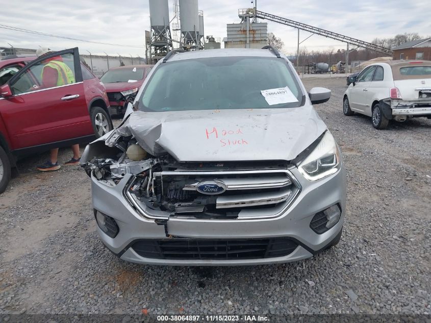 2017 FORD ESCAPE SE - 1FMCU9GD4HUC58889