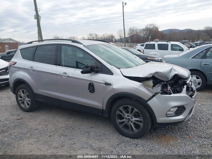 2017 FORD ESCAPE SE - 1FMCU9GD4HUC58889