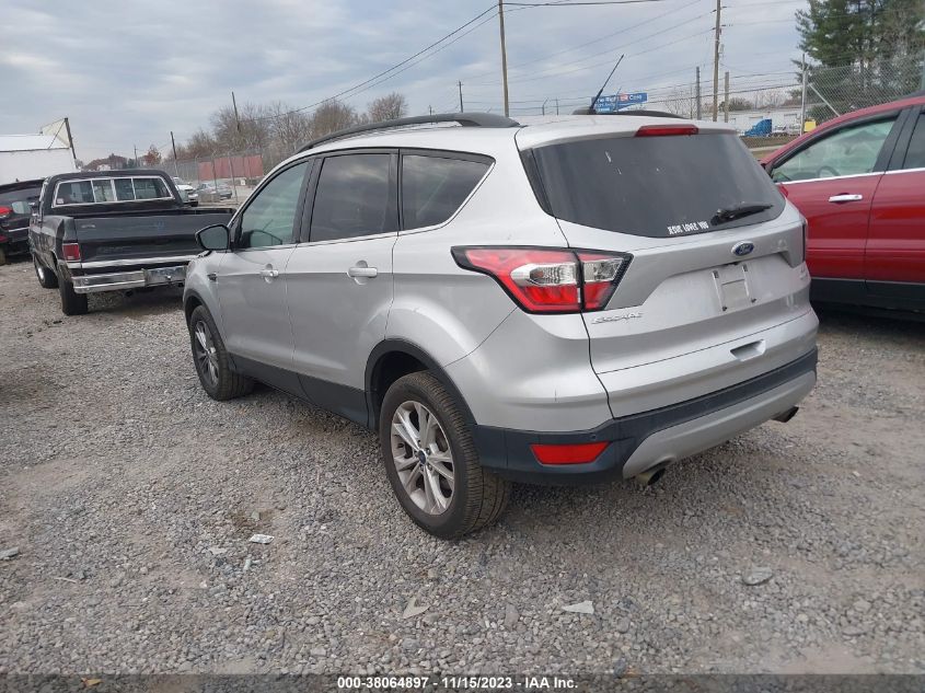 2017 FORD ESCAPE SE - 1FMCU9GD4HUC58889