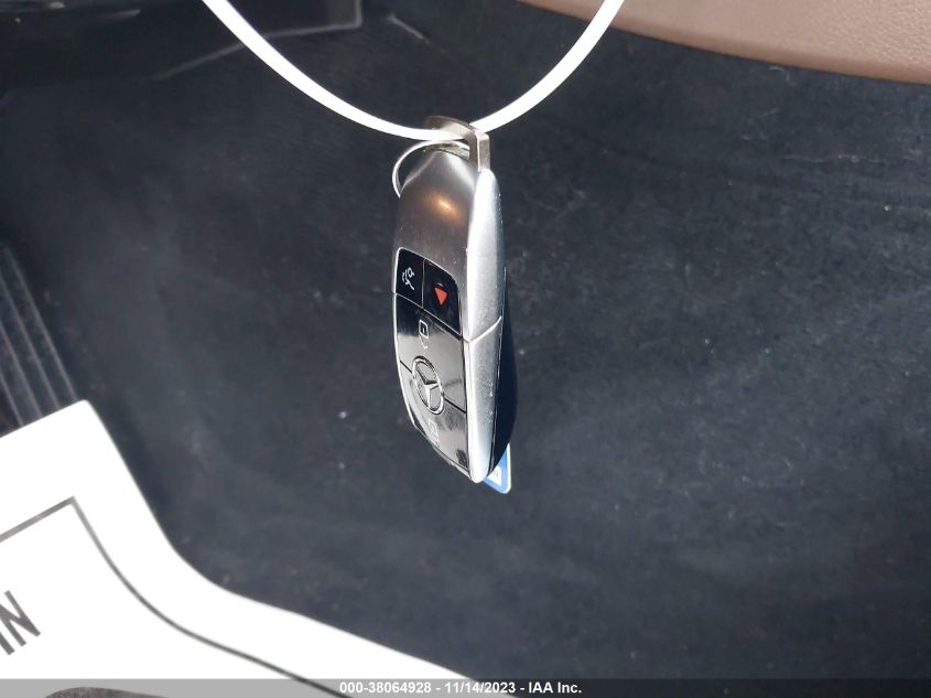 2017 MERCEDES-BENZ E 300 WDDZF4JB4HA080587
