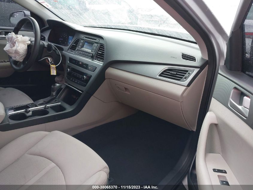 2015 HYUNDAI SONATA SE - 5NPE24AF2FH038156