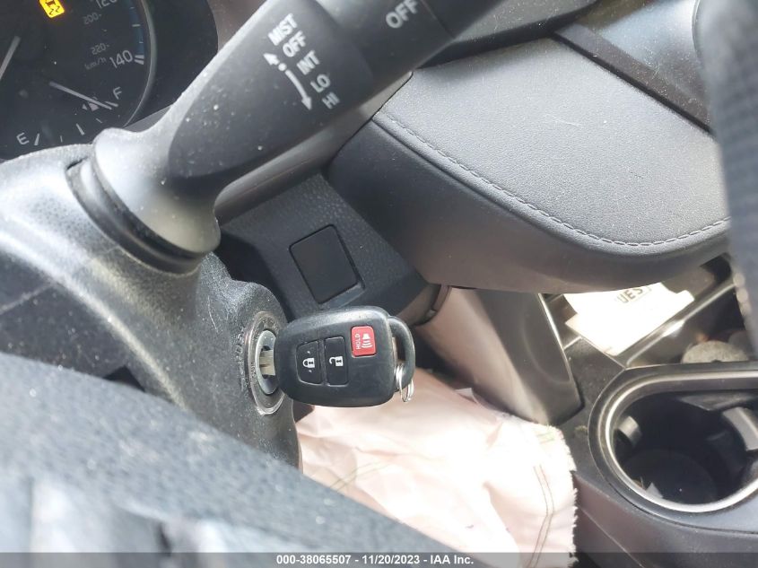 2018 TOYOTA RAV4 LE - JTMZFREV2JJ738683