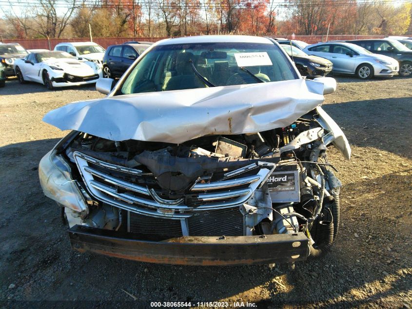 2013 TOYOTA COROLLA LE - 2T1BU4EEXDC959622