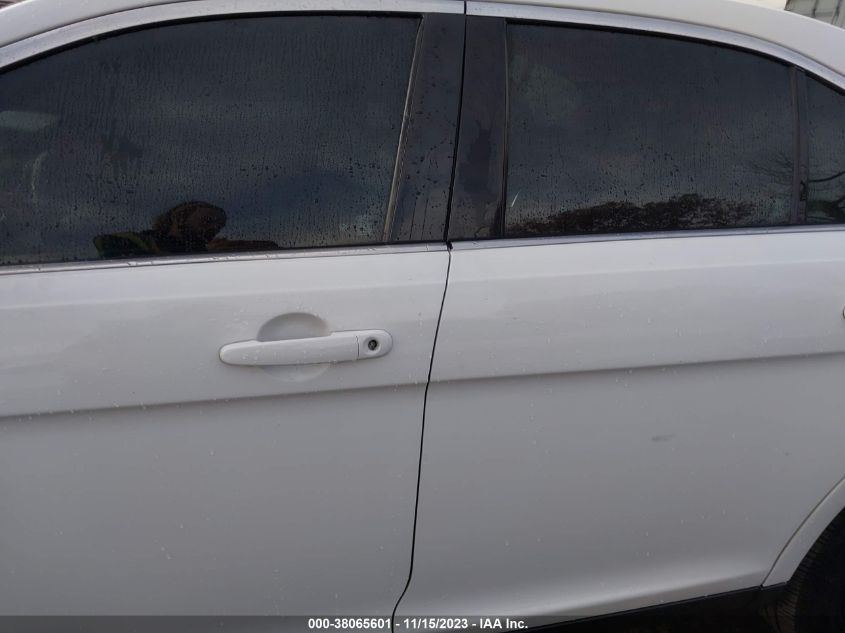 2013 FORD  POLICE INTERCEPTOR 1FAHP2M8XDG184697