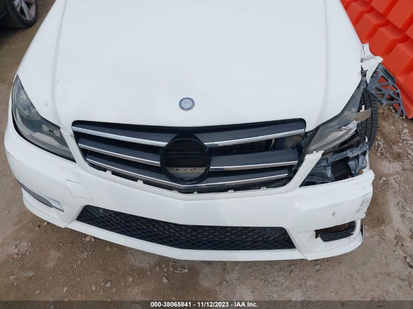 2014 MERCEDES-BENZ C 250 - WDDGF4HB9EA954683