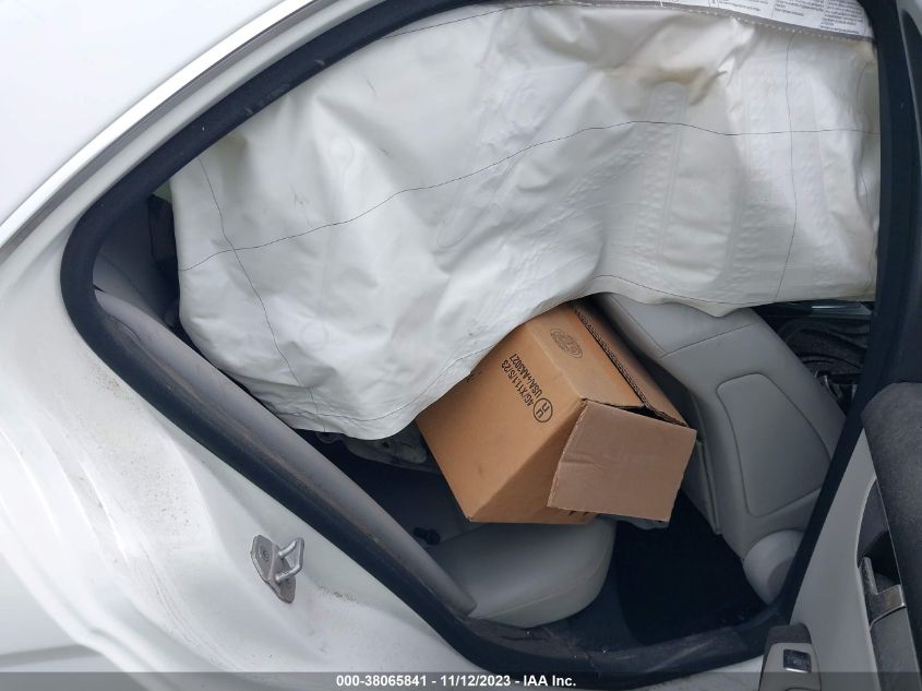 2014 MERCEDES-BENZ C 250 - WDDGF4HB9EA954683