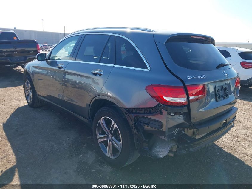 2016 MERCEDES-BENZ GLC 300 - WDC0G4JB6GF095698