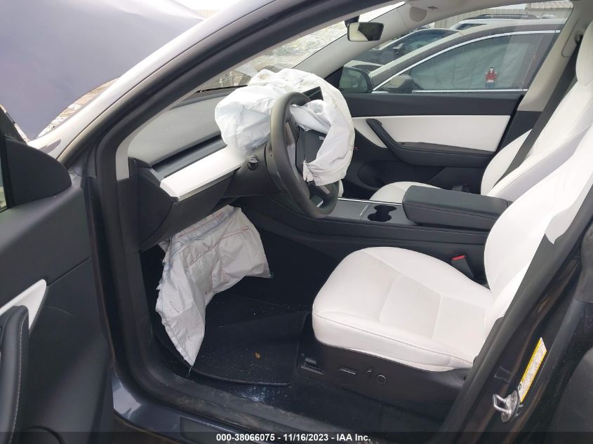 2022 TESLA MODEL Y - 7SAYGDEE9NF437212