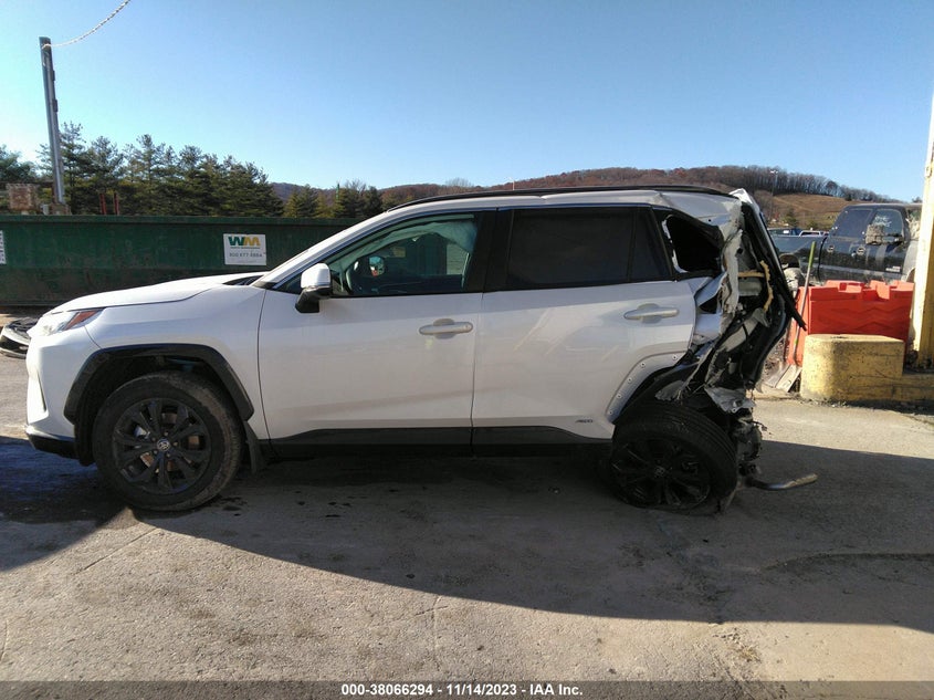 VIN 4T3T6RFV3PU118097 2023 TOYOTA RAV4 SE HYBRID