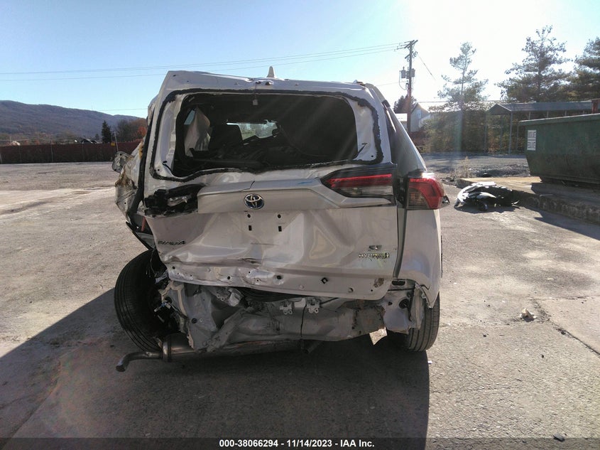 VIN 4T3T6RFV3PU118097 2023 TOYOTA RAV4 SE HYBRID