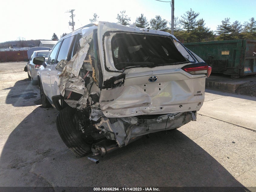 VIN 4T3T6RFV3PU118097 2023 TOYOTA RAV4 SE HYBRID