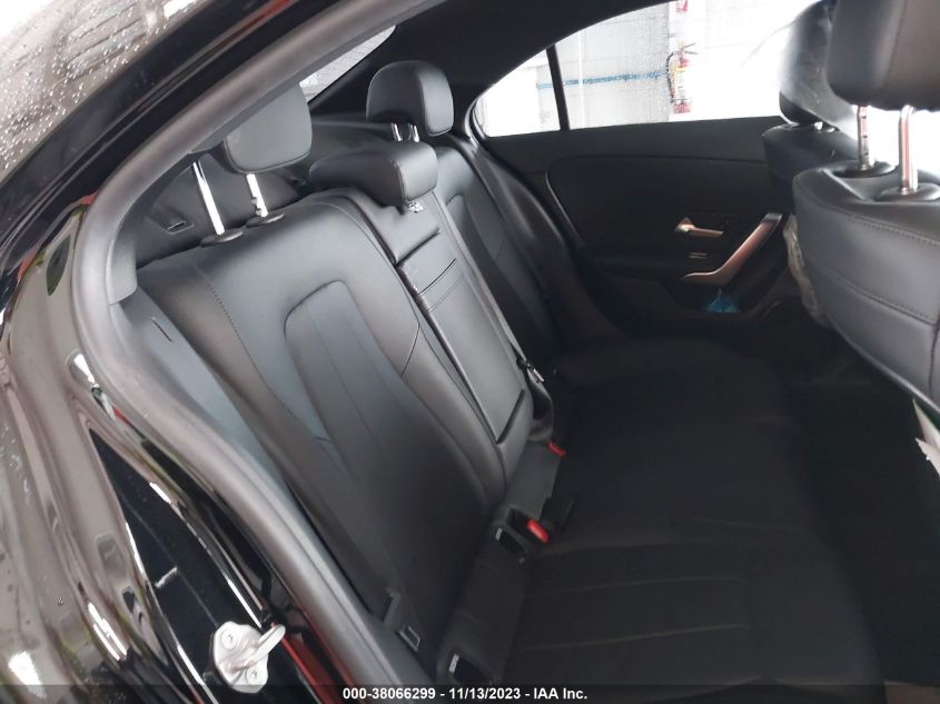 2021 MERCEDES-BENZ A 220 W1K3G4EB7MJ304930