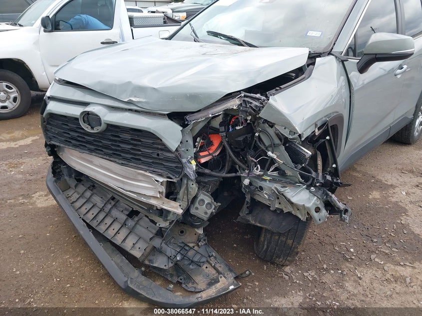 VIN 2T3C1RFV6NW185725 2022 TOYOTA RAV4 XLE PREMIUM
