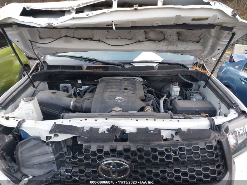 2018 TOYOTA TUNDRA DOUBLE CAB SR/SR5 - 5TFUM5F13JX077957