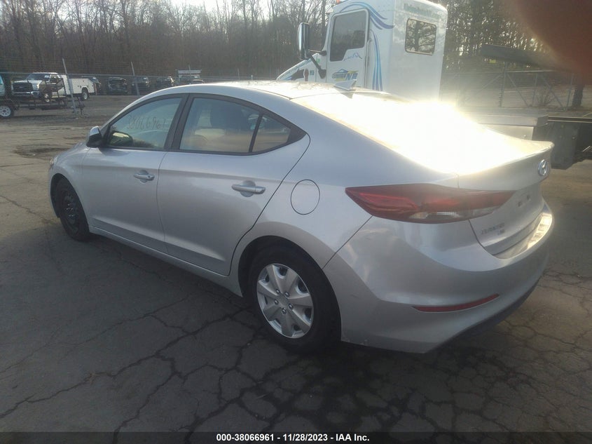 VIN 5NPD74LF8HH196532 2017 HYUNDAI ELANTRA SE