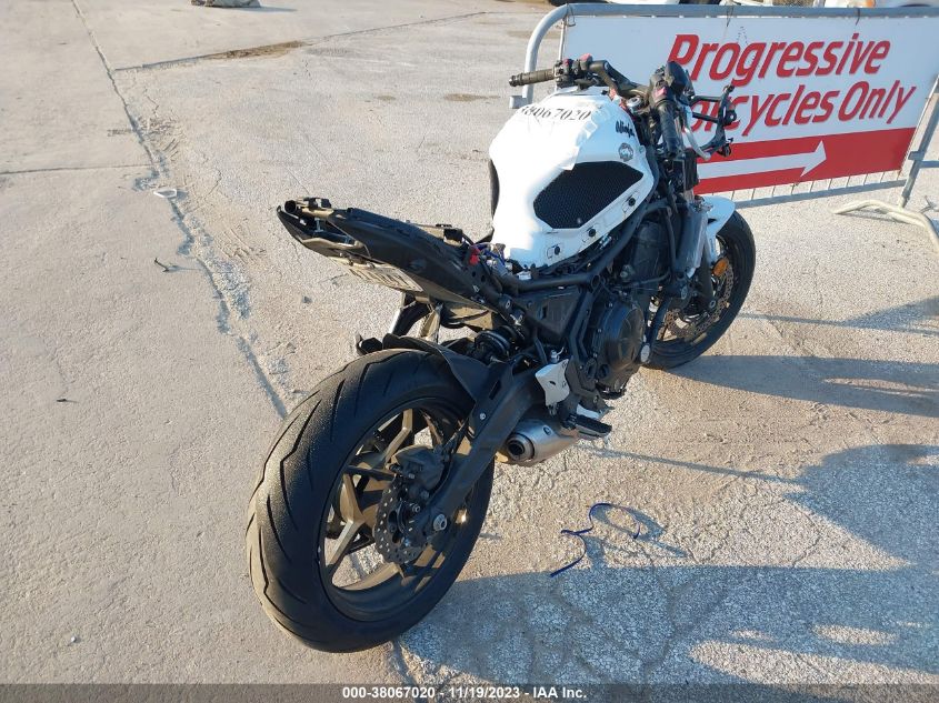 2017 KAWASAKI EX650 F - JKAEXEK13HDA08664