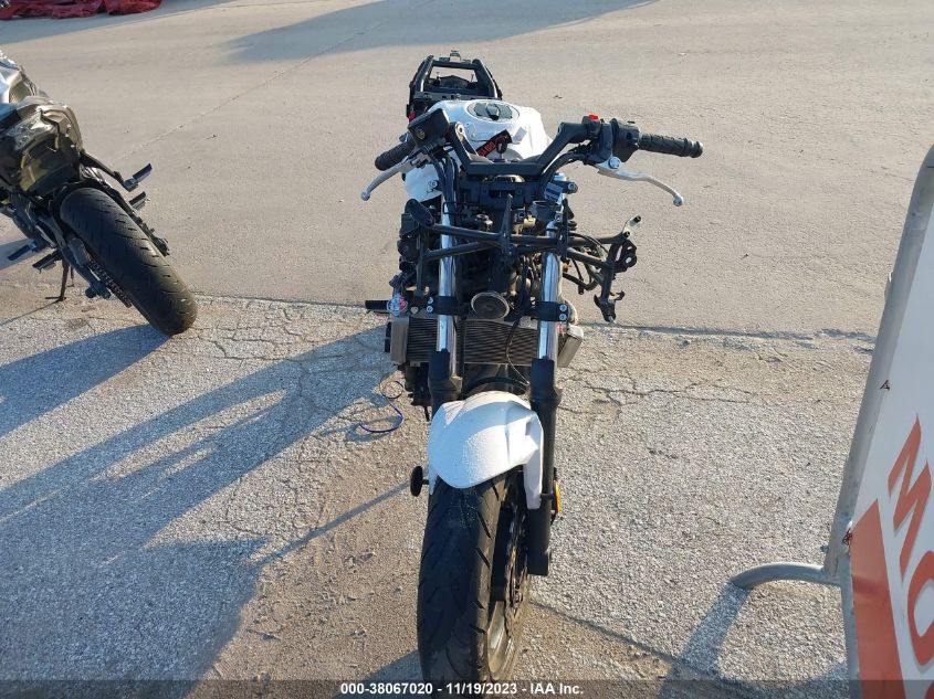 2017 KAWASAKI EX650 F - JKAEXEK13HDA08664