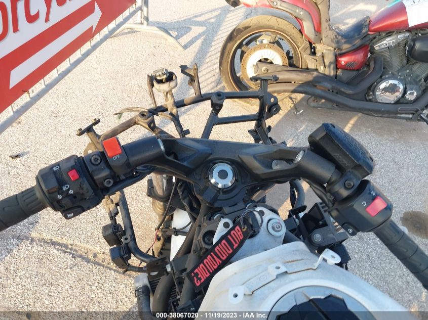 2017 KAWASAKI EX650 F - JKAEXEK13HDA08664