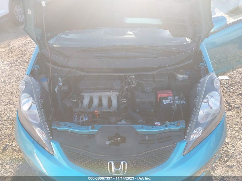 2013 HONDA FIT - JHMGE8H33DC028326