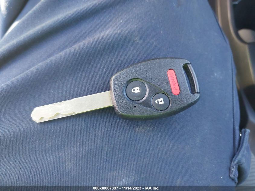 2013 HONDA FIT - JHMGE8H33DC028326