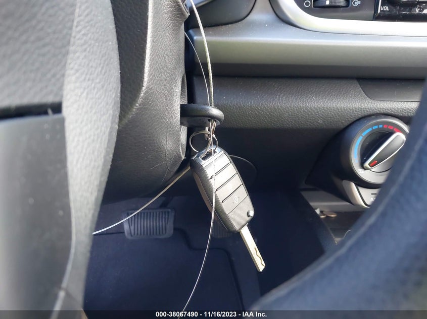 VIN 3KPA24AD2PE530737 2023 KIA RIO S