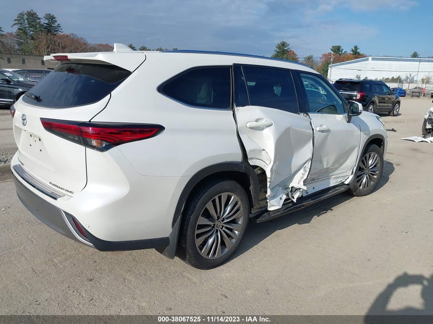 VIN 5TDFZRBH0MS105910 2021 TOYOTA HIGHLANDER PLATINUM