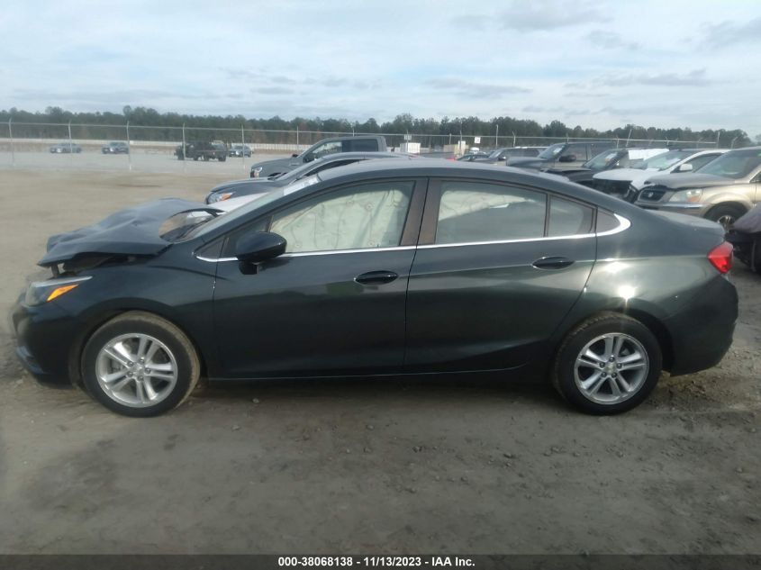 2018 CHEVROLET CRUZE LT - 1G1BE5SM3J7199392