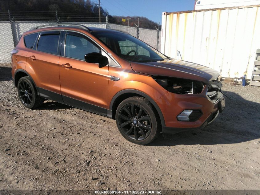 2017 FORD ESCAPE SE - 1FMCU9G99HUA03327