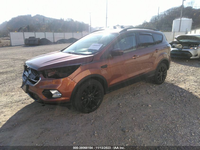 2017 FORD ESCAPE SE - 1FMCU9G99HUA03327