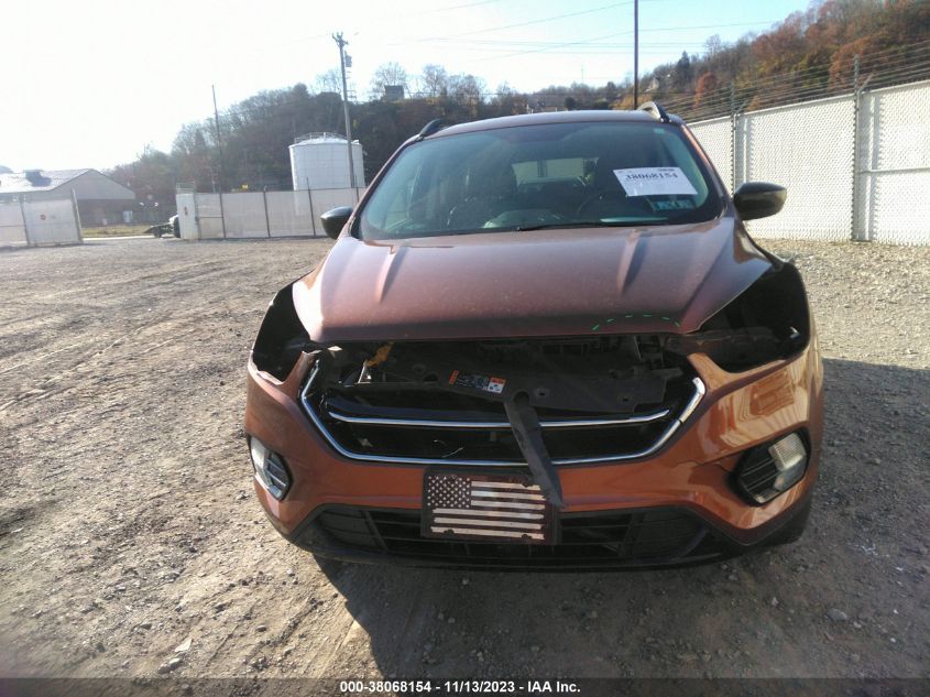 2017 FORD ESCAPE SE - 1FMCU9G99HUA03327