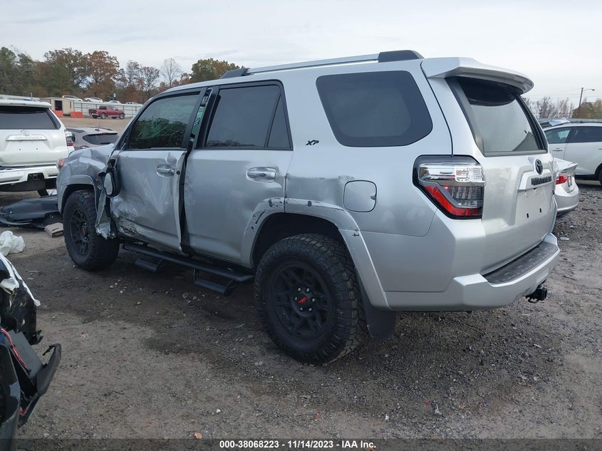 VIN JTEEU5JR5N5261442 2022 TOYOTA 4RUNNER SR5