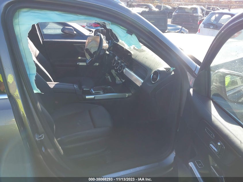 VIN W1N4M4HB2LW024183 2020 MERCEDES-BENZ GLB 250 4MATIC