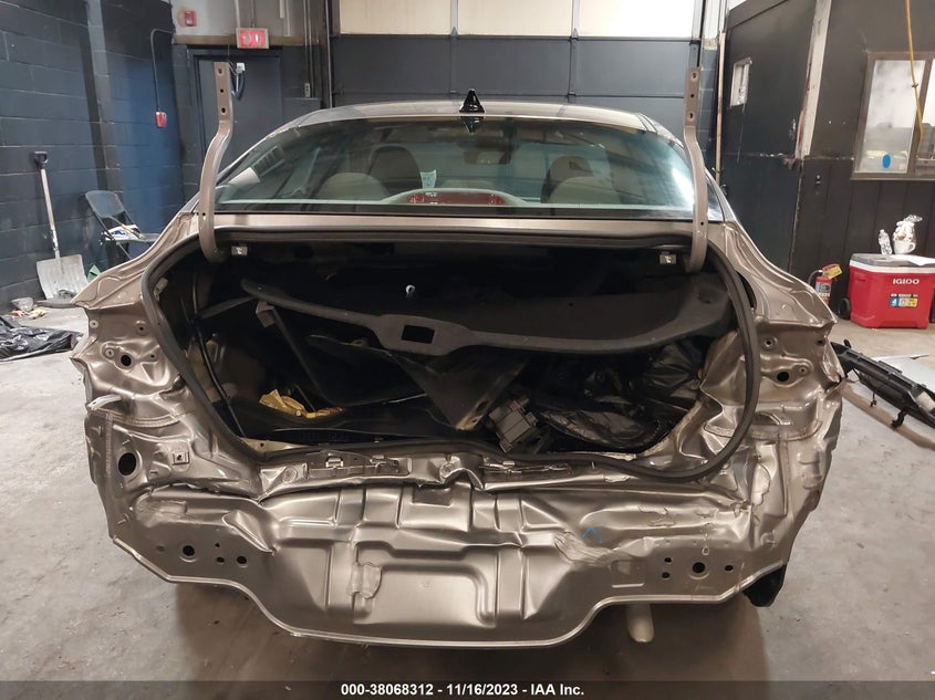 VIN KMHLS4AG9NU315501 2022 HYUNDAI ELANTRA SEL