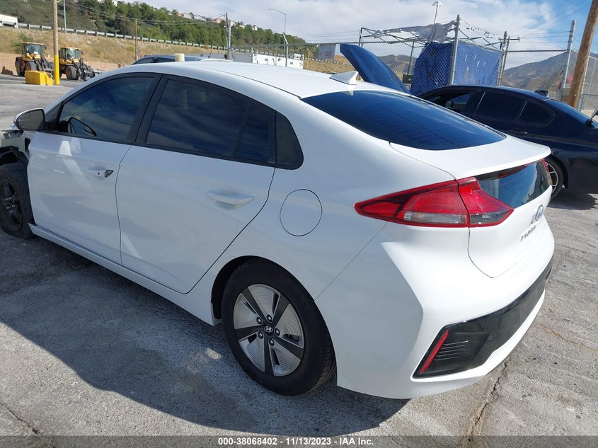 VIN KMHC65LC1KU175945 2019 HYUNDAI IONIQ HYBRID BLUE