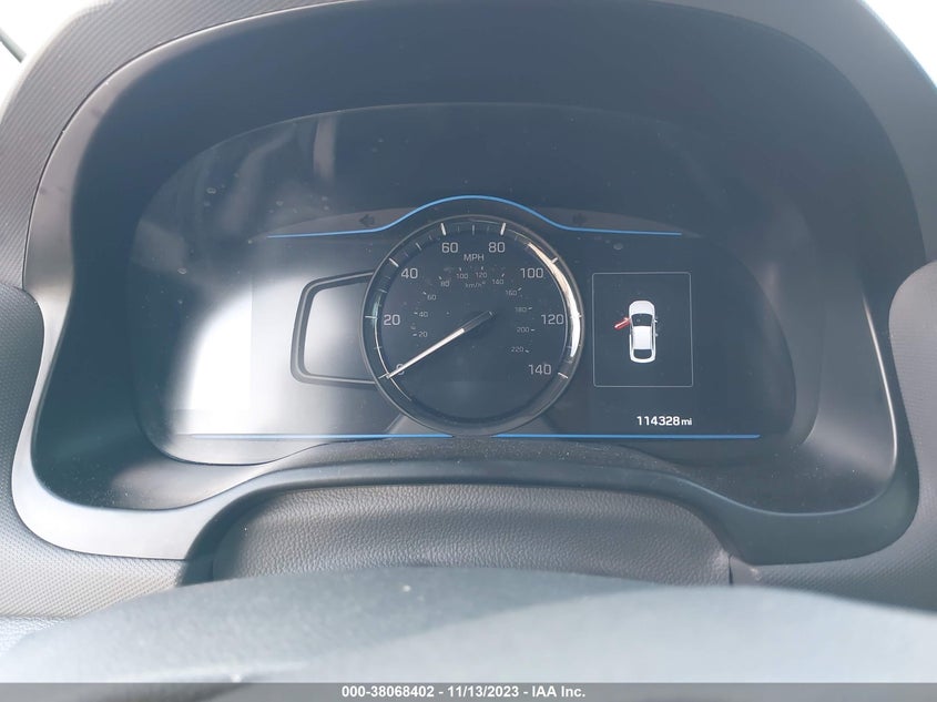 VIN KMHC65LC1KU175945 2019 HYUNDAI IONIQ HYBRID BLUE