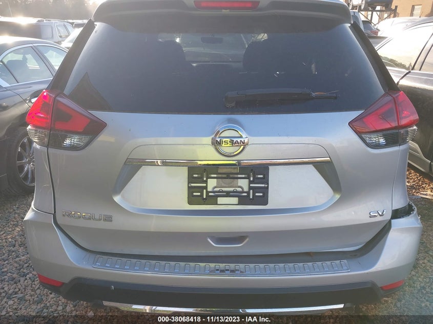 VIN JN8AT2MT2JW491492 2018 NISSAN ROGUE SV