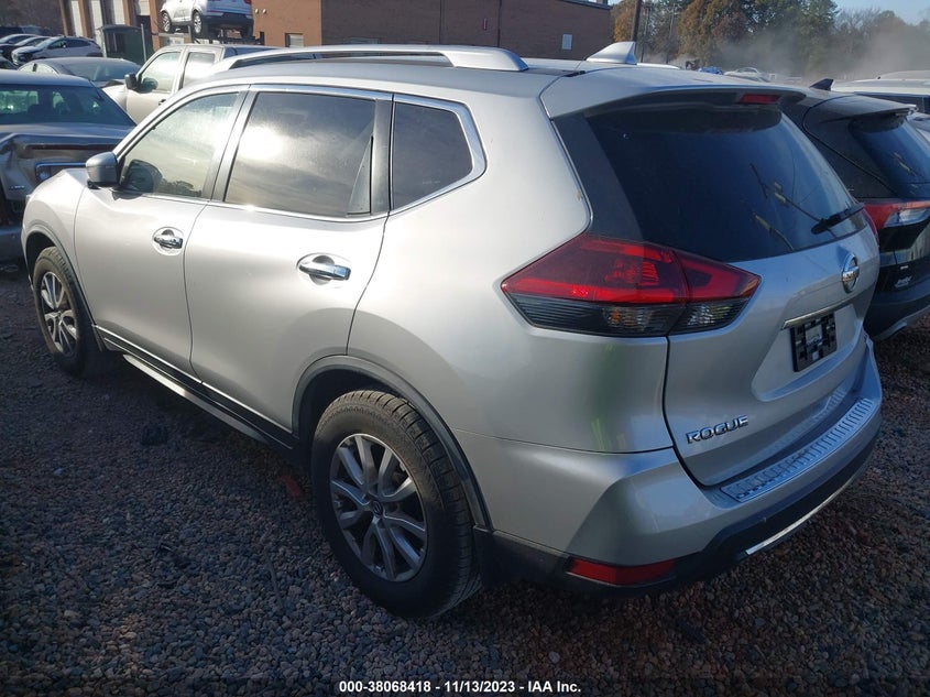 VIN JN8AT2MT2JW491492 2018 NISSAN ROGUE SV
