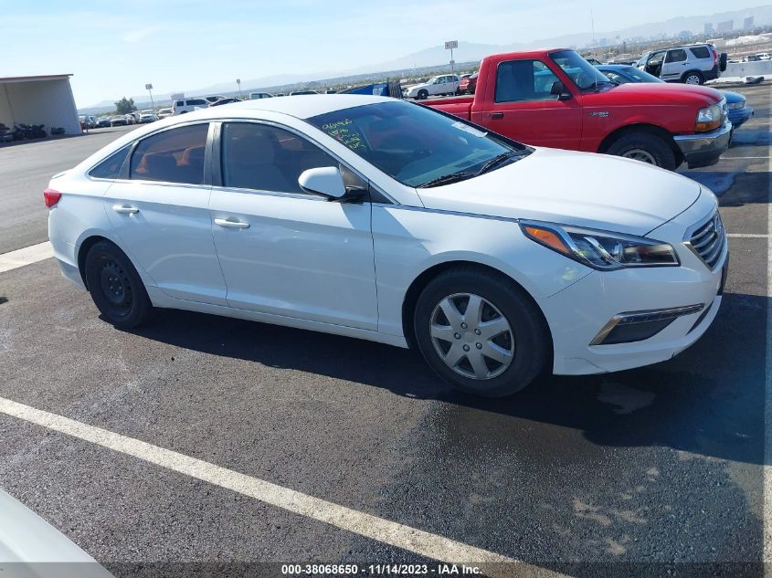 2015 HYUNDAI SONATA SE - 5NPE24AF5FH245415