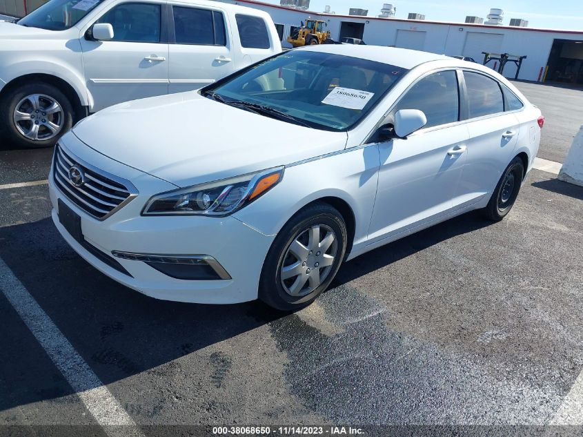 2015 HYUNDAI SONATA SE - 5NPE24AF5FH245415