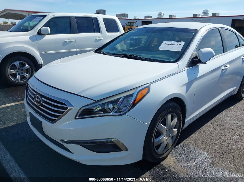 2015 HYUNDAI SONATA SE - 5NPE24AF5FH245415