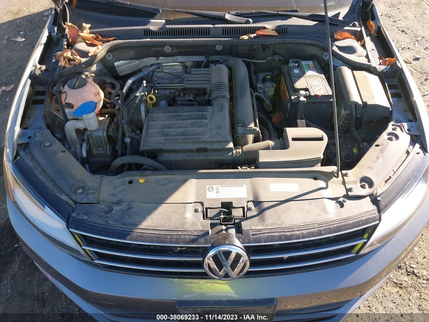 VIN 3VWDB7AJ0HM389224 2017 VOLKSWAGEN JETTA SE
