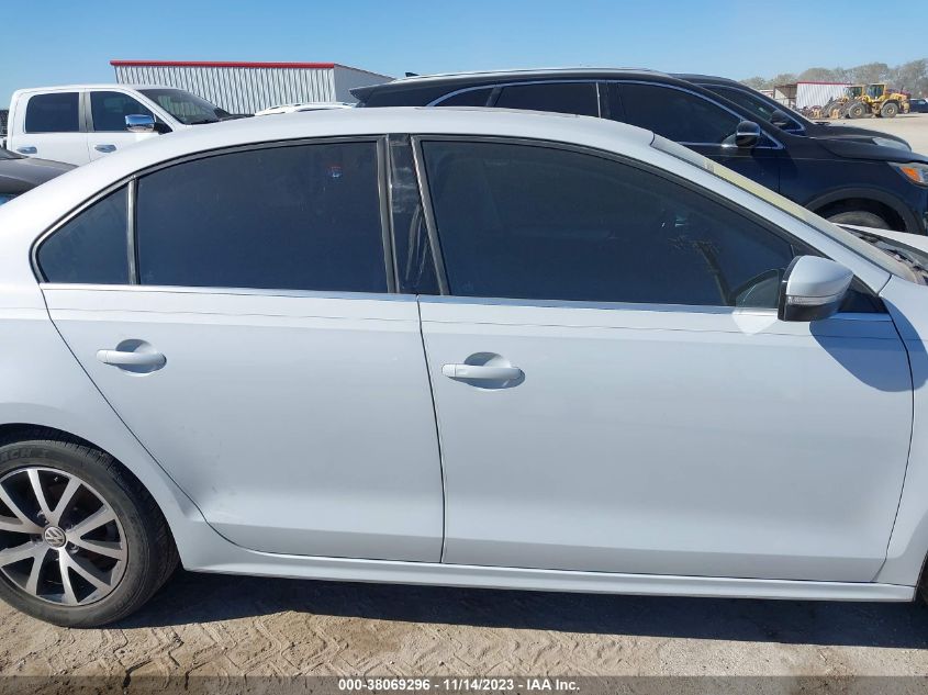 2017 VOLKSWAGEN JETTA SE - 3VWDB7AJ8HM260809