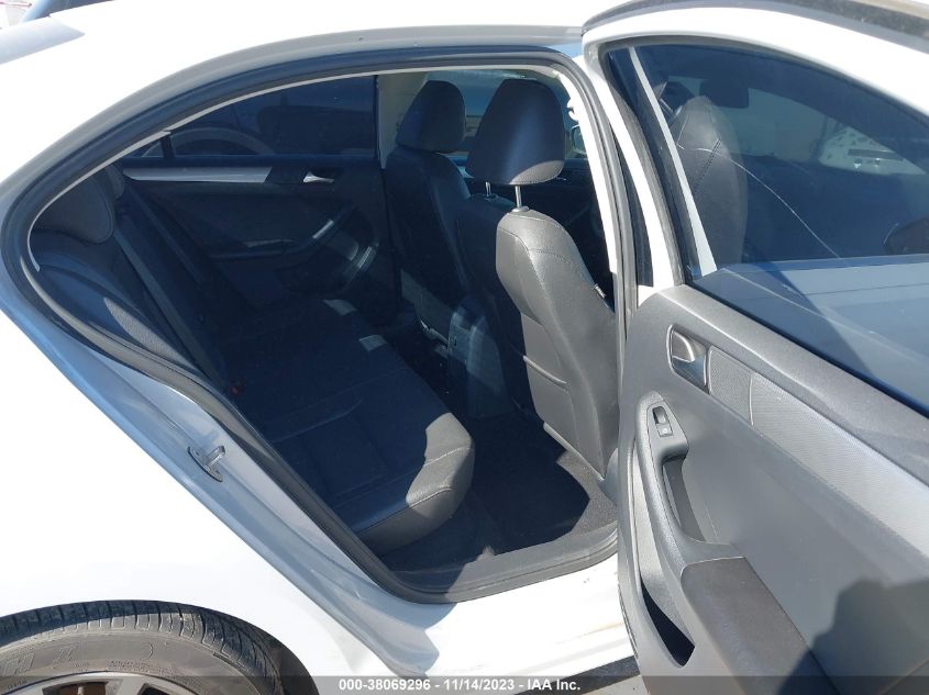 2017 VOLKSWAGEN JETTA SE - 3VWDB7AJ8HM260809