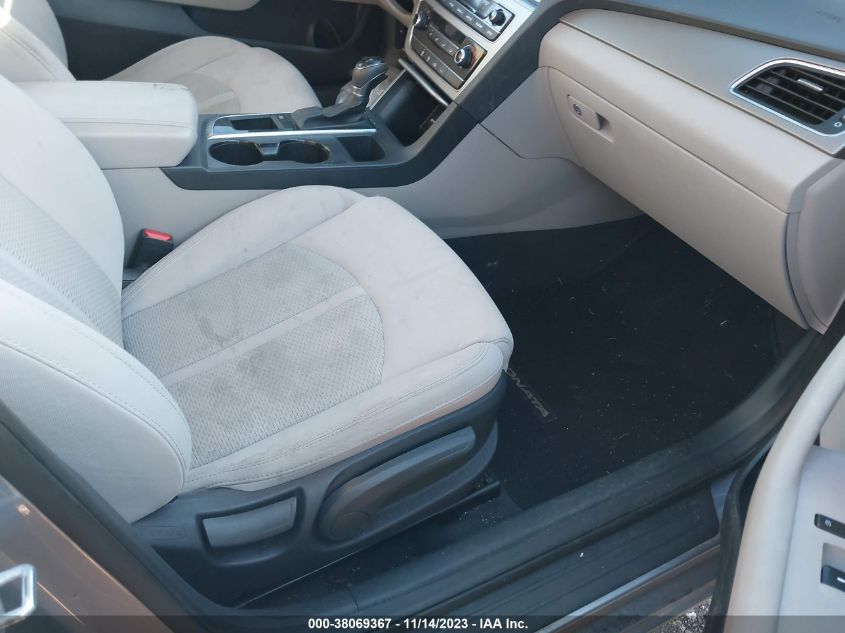 2016 HYUNDAI SONATA SE - 5NPE24AF5GH274589