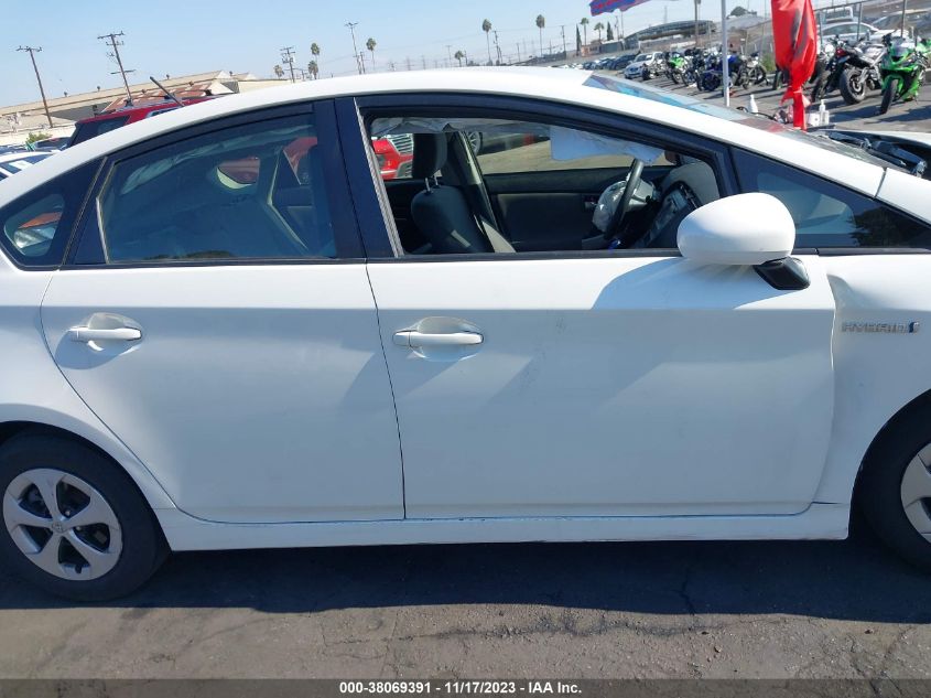 2015 TOYOTA PRIUS TWO - JTDKN3DU2F1974512