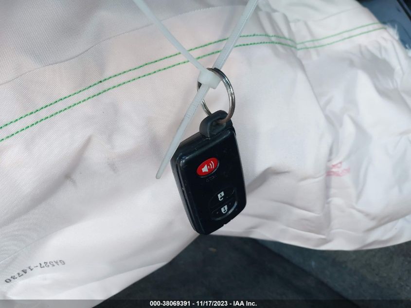 2015 TOYOTA PRIUS TWO - JTDKN3DU2F1974512