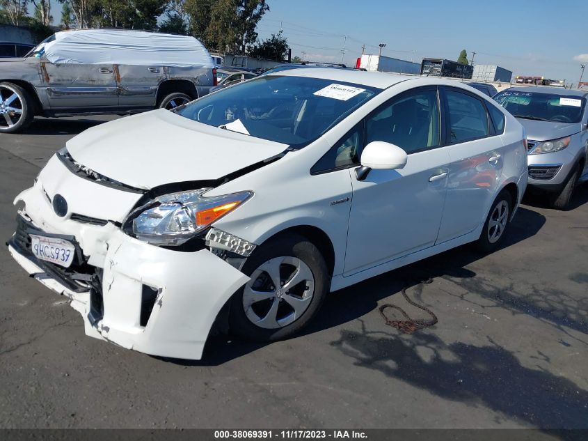 2015 TOYOTA PRIUS TWO - JTDKN3DU2F1974512