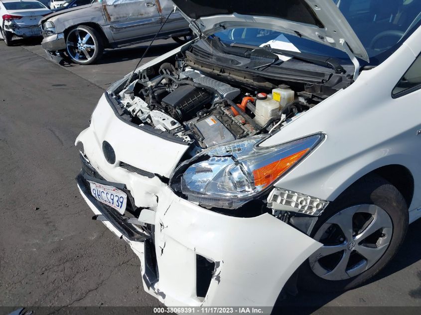 2015 TOYOTA PRIUS TWO - JTDKN3DU2F1974512